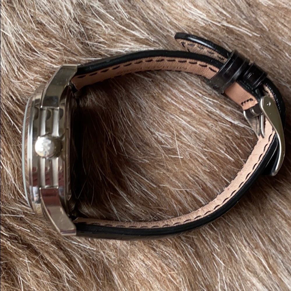 COPY - Michael Kors Women’s Watch - Picture 6 of 7